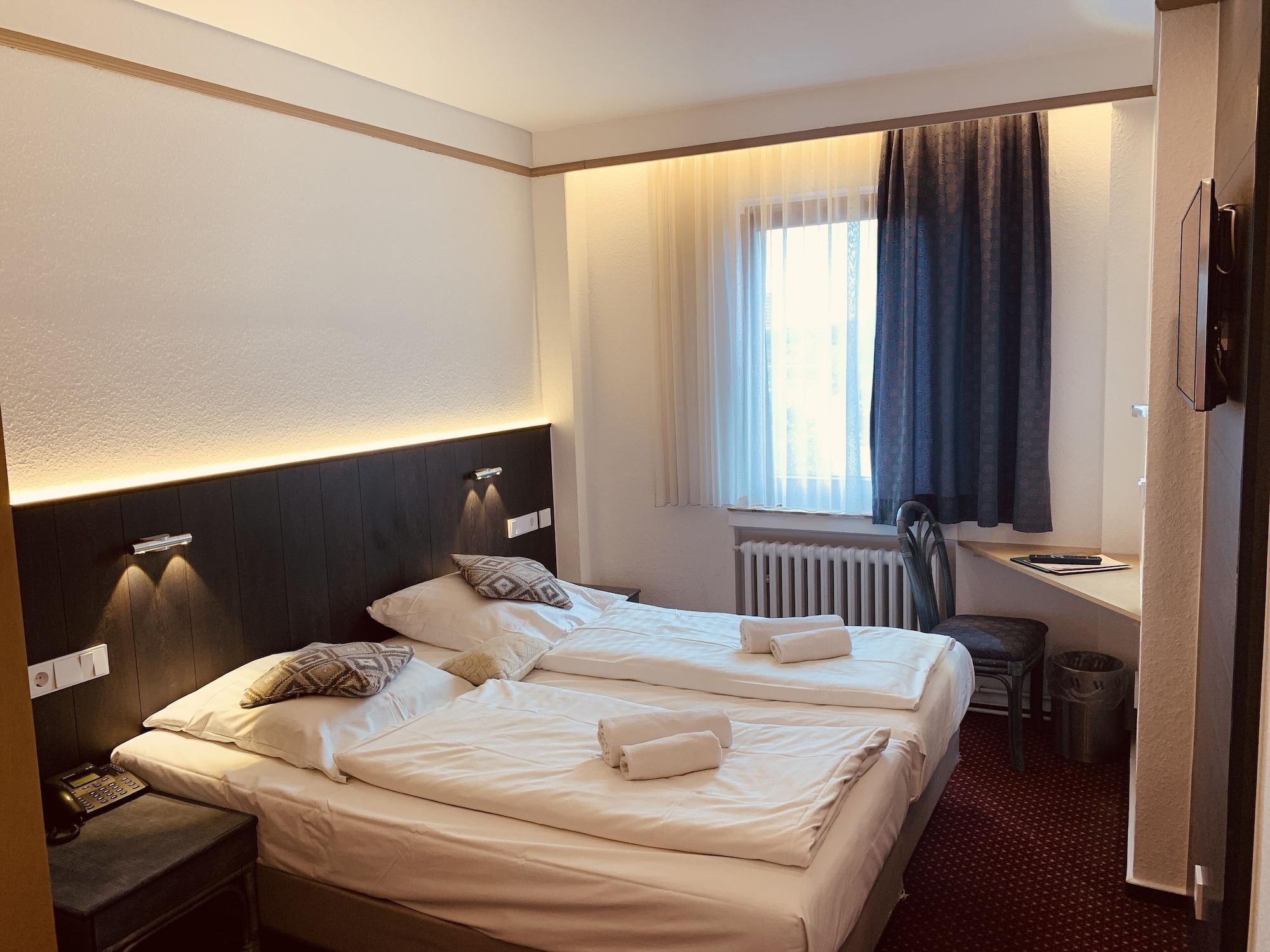 Hotel Kunibert Der Fiese Kolonia Zewnętrze zdjęcie