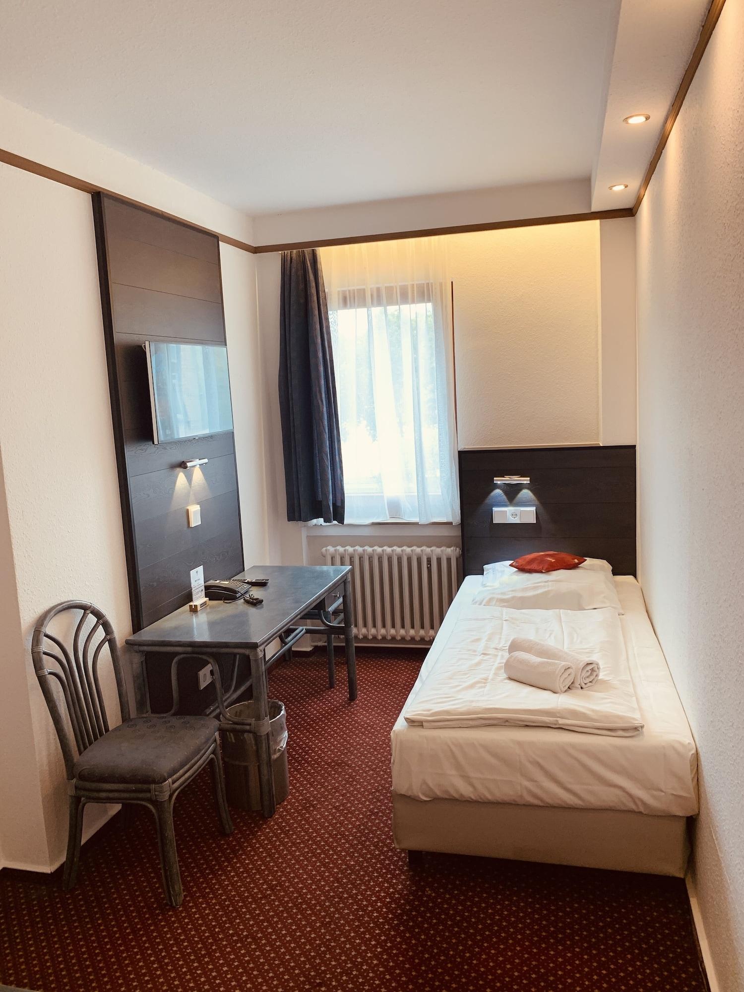 Hotel Kunibert Der Fiese Kolonia Zewnętrze zdjęcie
