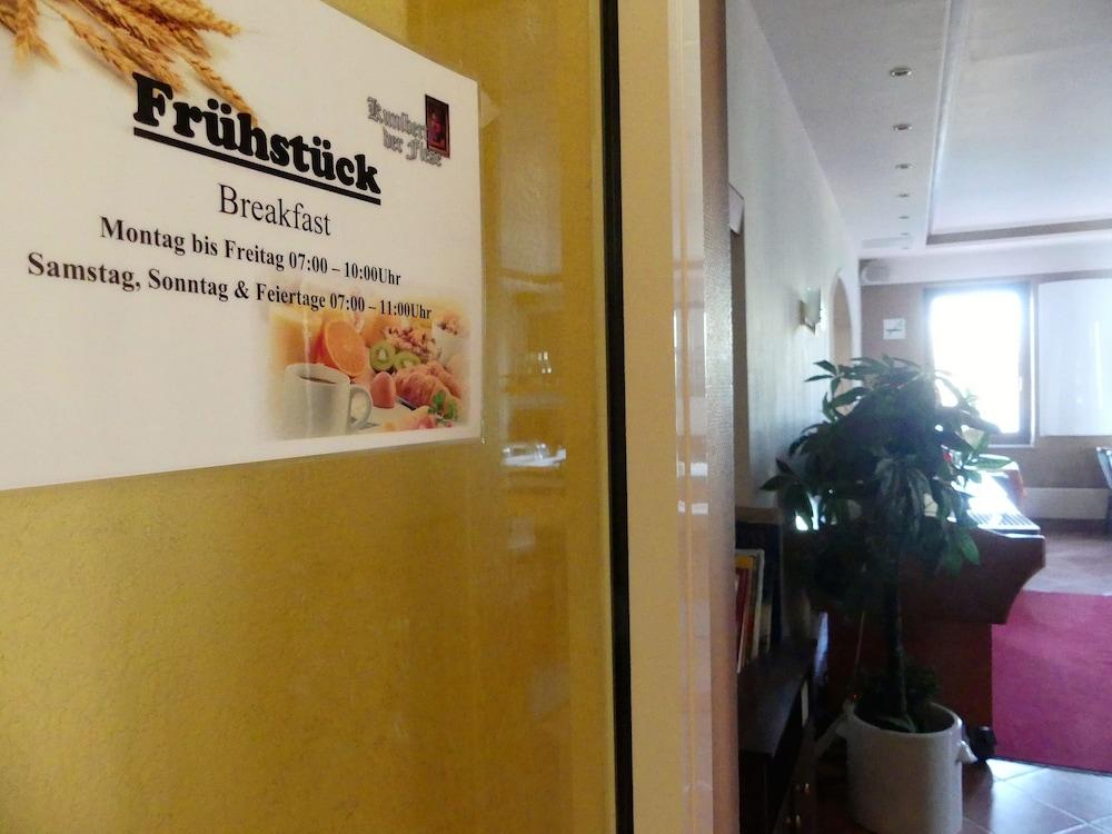 Hotel Kunibert Der Fiese Kolonia Zewnętrze zdjęcie